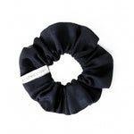 pepper | mini scrunchie